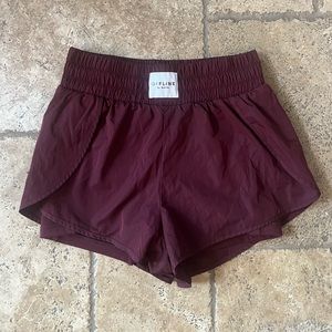 AEIRE offline merlot/maroon red high waisted shorts size M with built in shorts